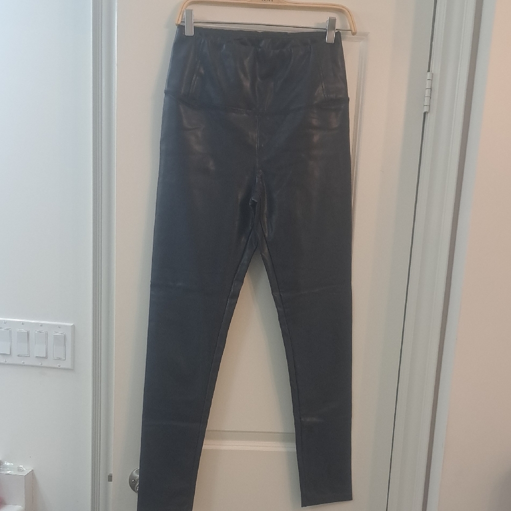 Elegant Black High-Rise Women's Jeans